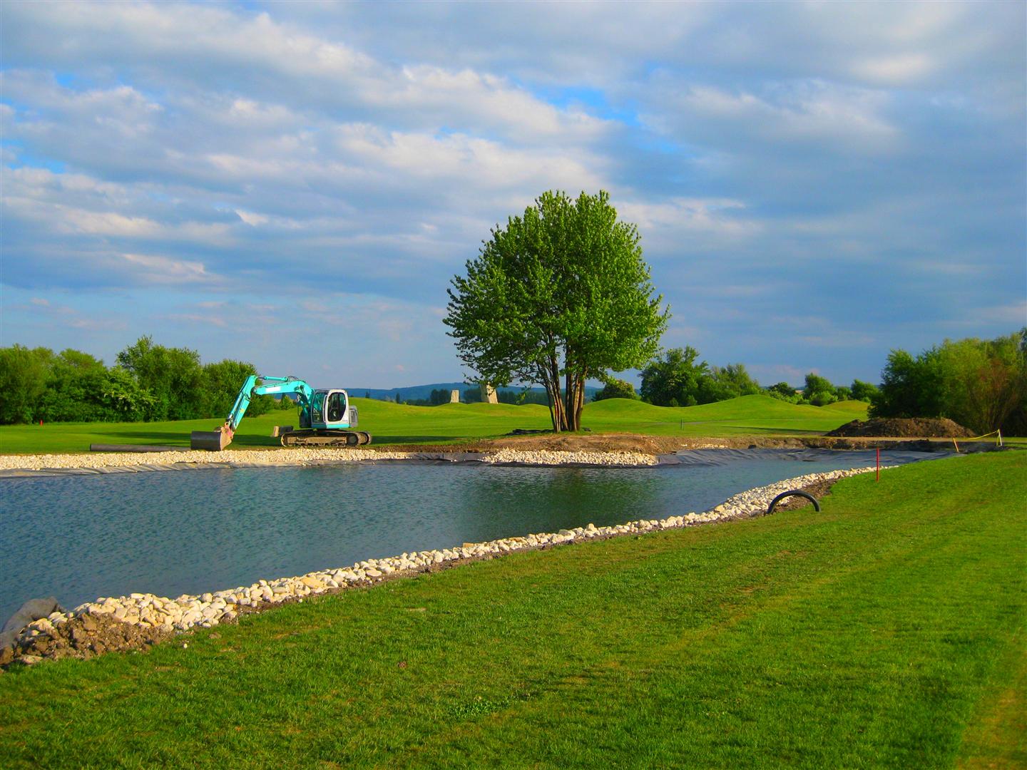 golfteich_atzenbrugg.jpg
